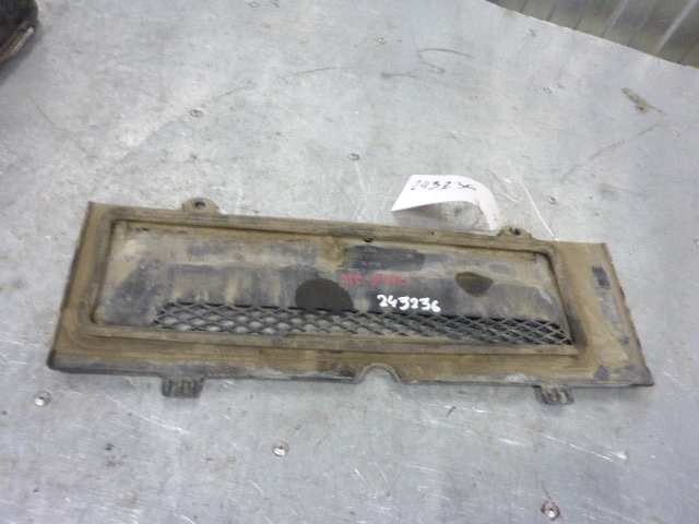 Решетка в капот