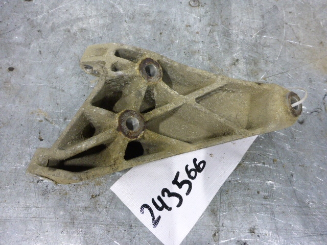 Кронштейн генератора