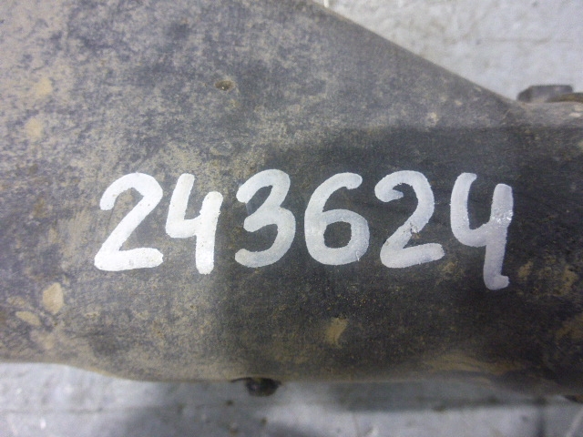 Горловина топливного бака