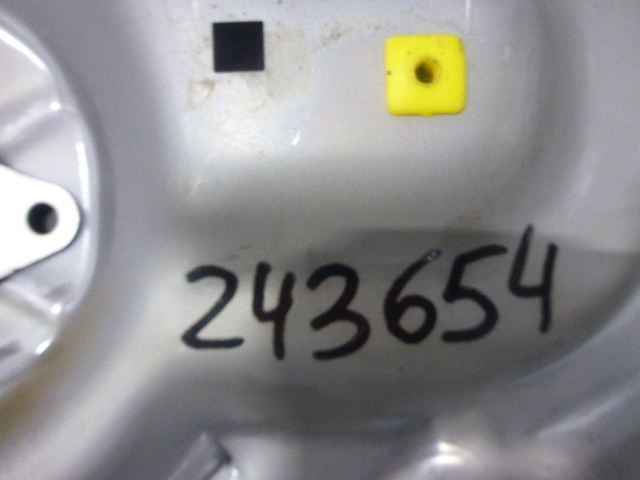 Стеклоподъемник электр. задний правый