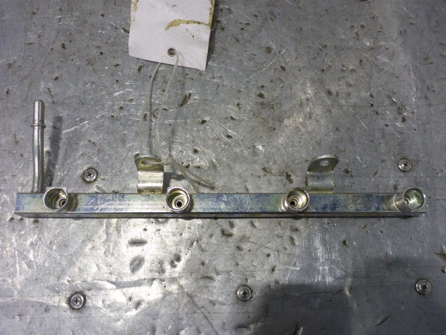 Рейка топливная (рампа)