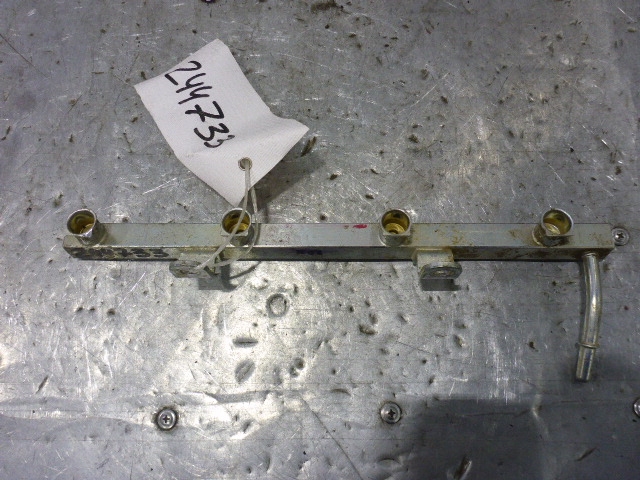 Рейка топливная (рампа)