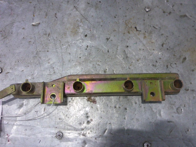 Рейка топливная (рампа)