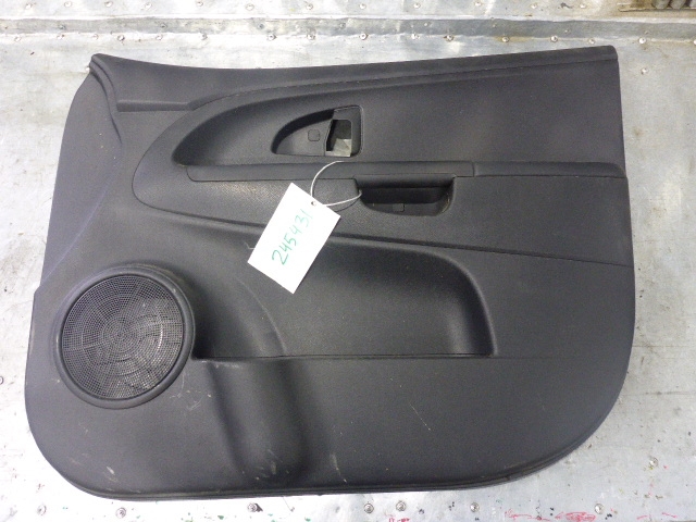 Обшивка двери задней правой