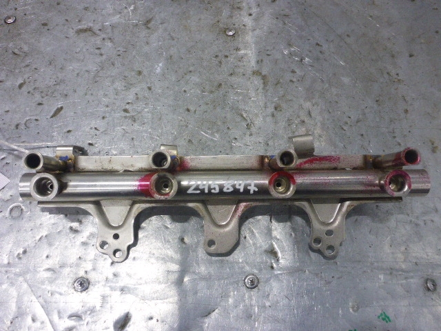 Рейка топливная (рампа)