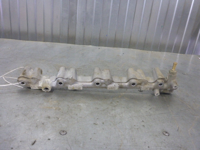 Рейка топливная (рампа)