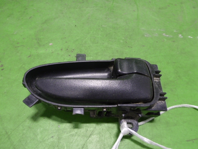 Ручка двери передней внутренняя правая