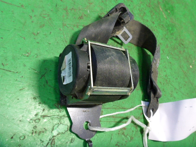 Ремень безопасности