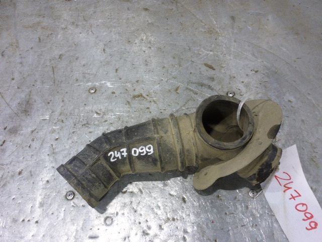 Патрубок воздушного фильтра