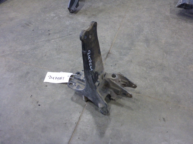 Кронштейн кабины