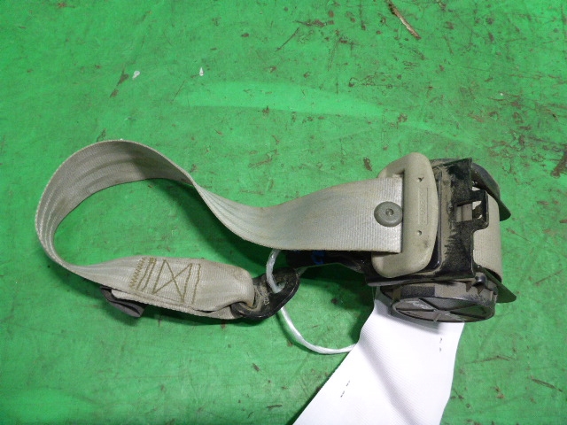 Ремень безопасности