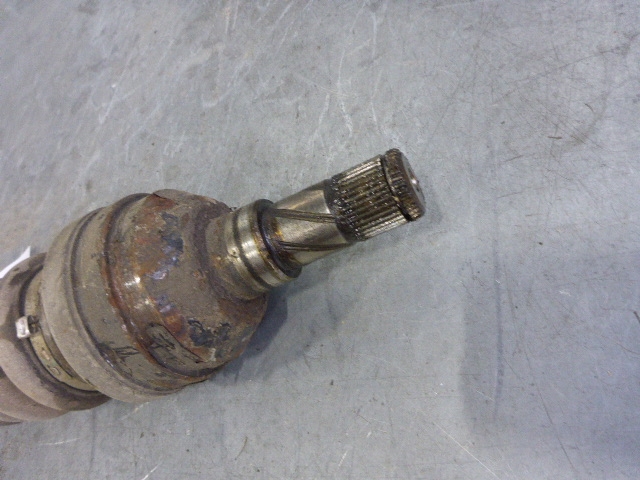 Полуось передняя левая