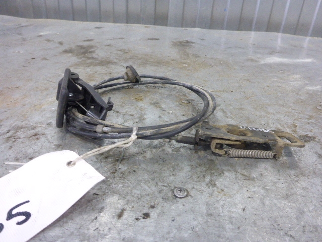 Трос открывания капота