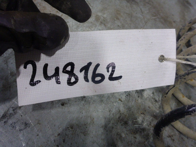 Пружина задняя