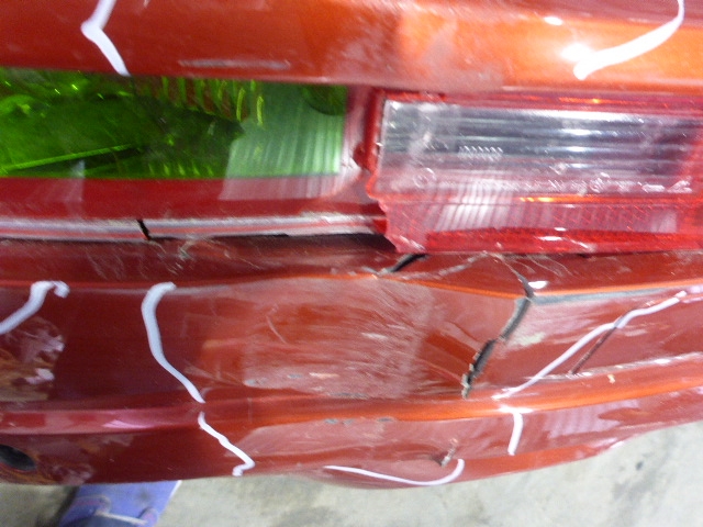 Бампер задний