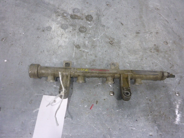 Рейка топливная (рампа)