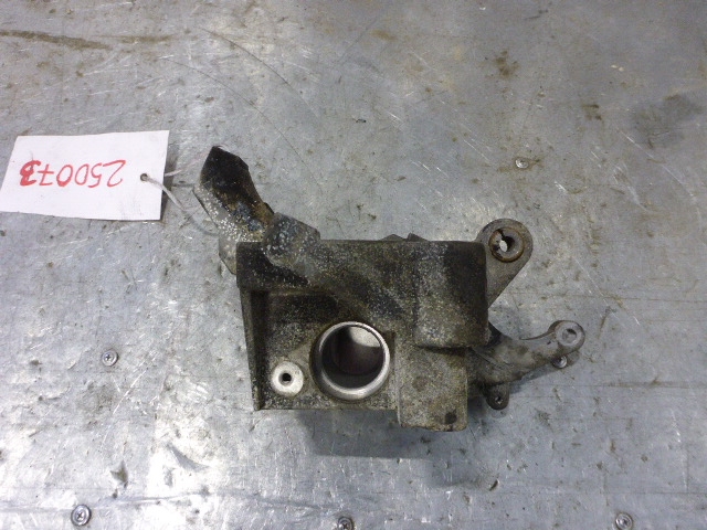 Кронштейн ГУР