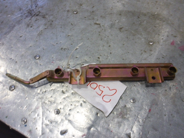 Рейка топливная (рампа)