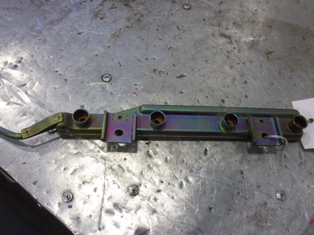 Рейка топливная (рампа)