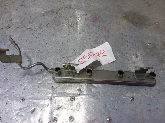 Рейка топливная (рампа)