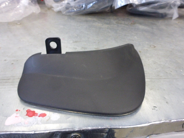 Брызговик задний правый