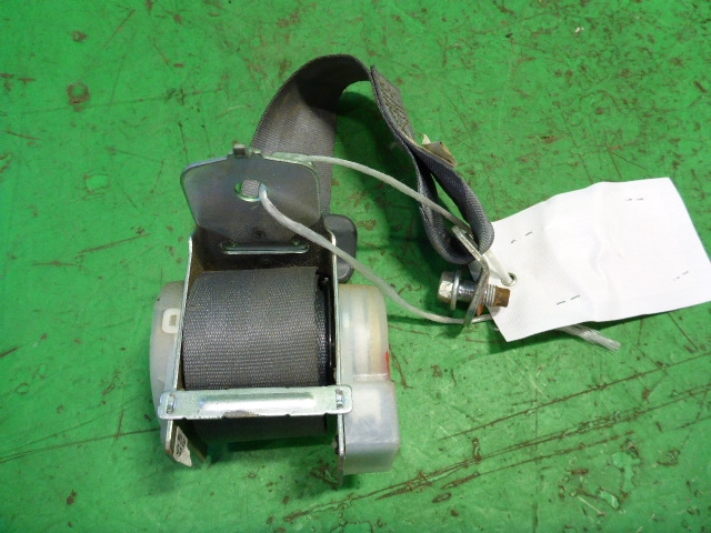 Ремень безопасности