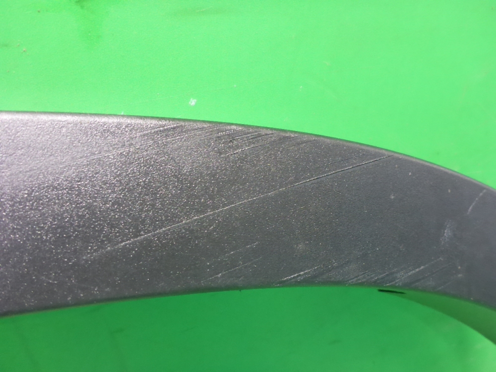 Накладка заднего крыла правого