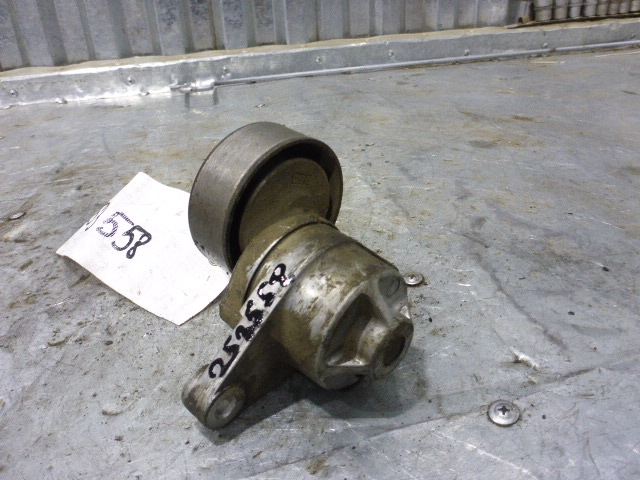 Ролик-натяжитель