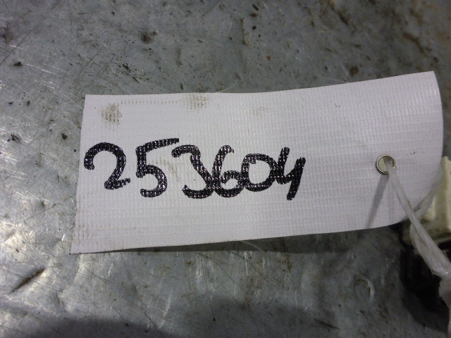 Замок двери задней левой