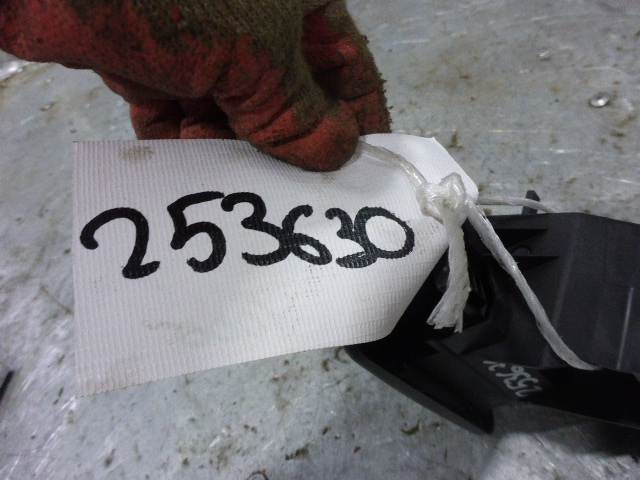 Замок багажника