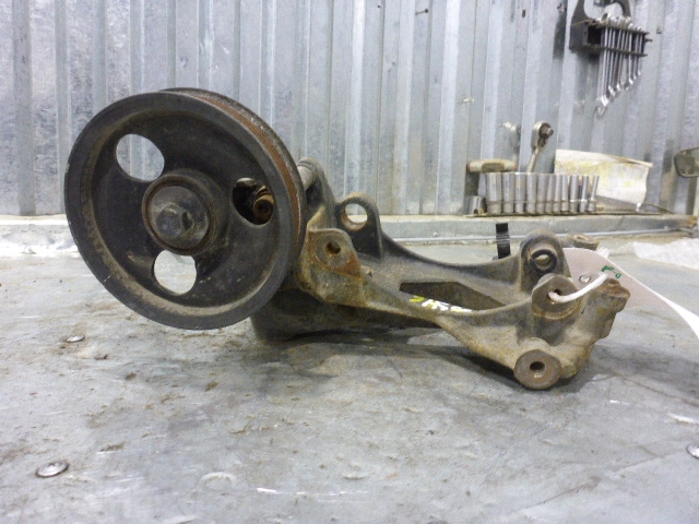 Кронштейн генератора