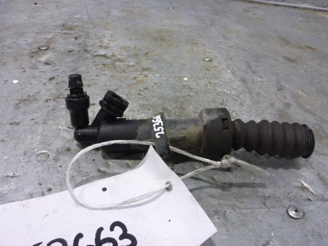 Цилиндр сцепления рабочий