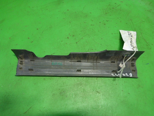 Накладка порога (внутренняя)