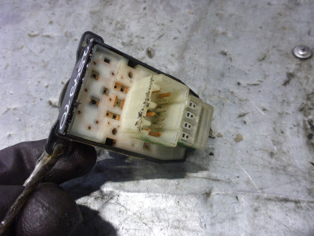 Переключатель регулировки зеркал