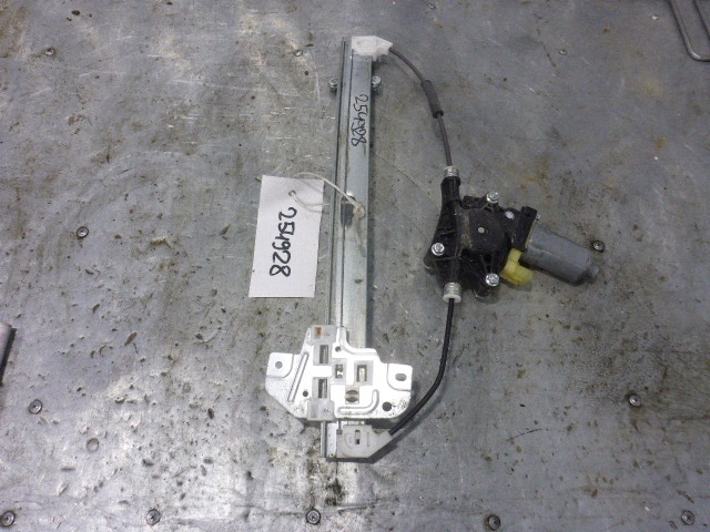 Стеклоподъемник электр. задний правый