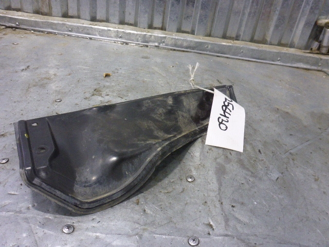 Решетка стеклоочистителей (Жабо)