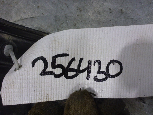 Решетка стеклоочистителей (Жабо)