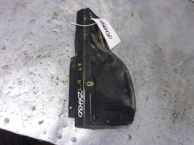 Решетка стеклоочистителей (Жабо)