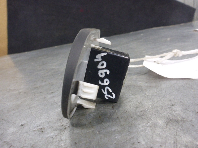 Кнопка корректора фар