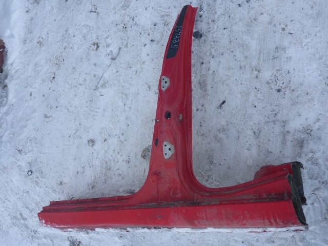 Порог со стойкой левый