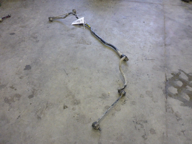 Стабилизатор передний