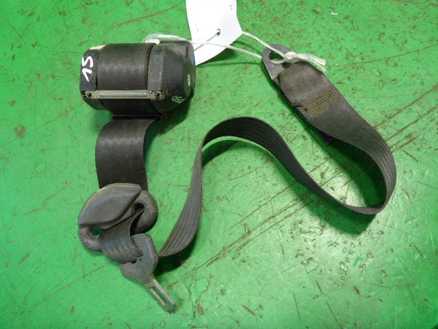 Ремень безопасности