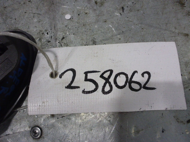 Ручка двери передней внутренняя правая