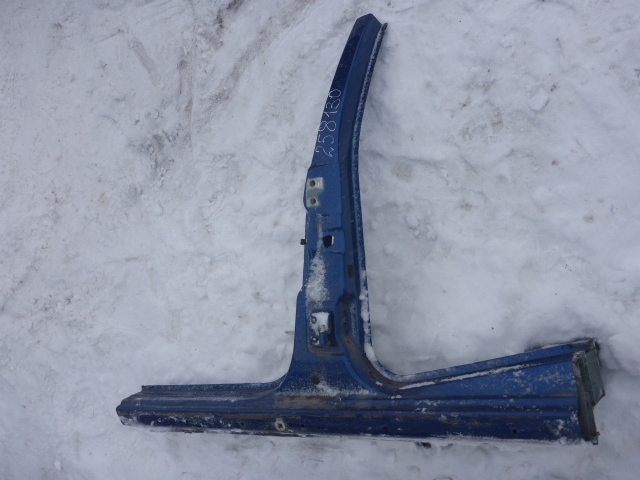 Порог со стойкой левый