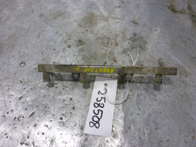 Рейка топливная (рампа)