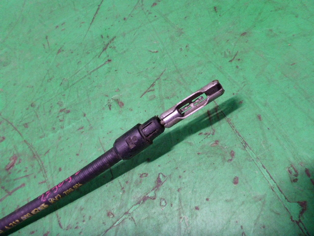 Трос стояночного тормоза