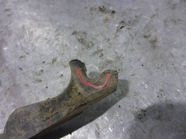 Кронштейн заднего бампера левый