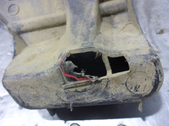 Кронштейн заднего бампера левый