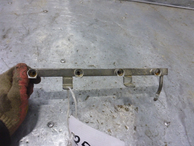 Рейка топливная (рампа)