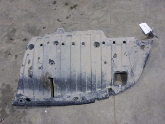 Защита антигравийная правая